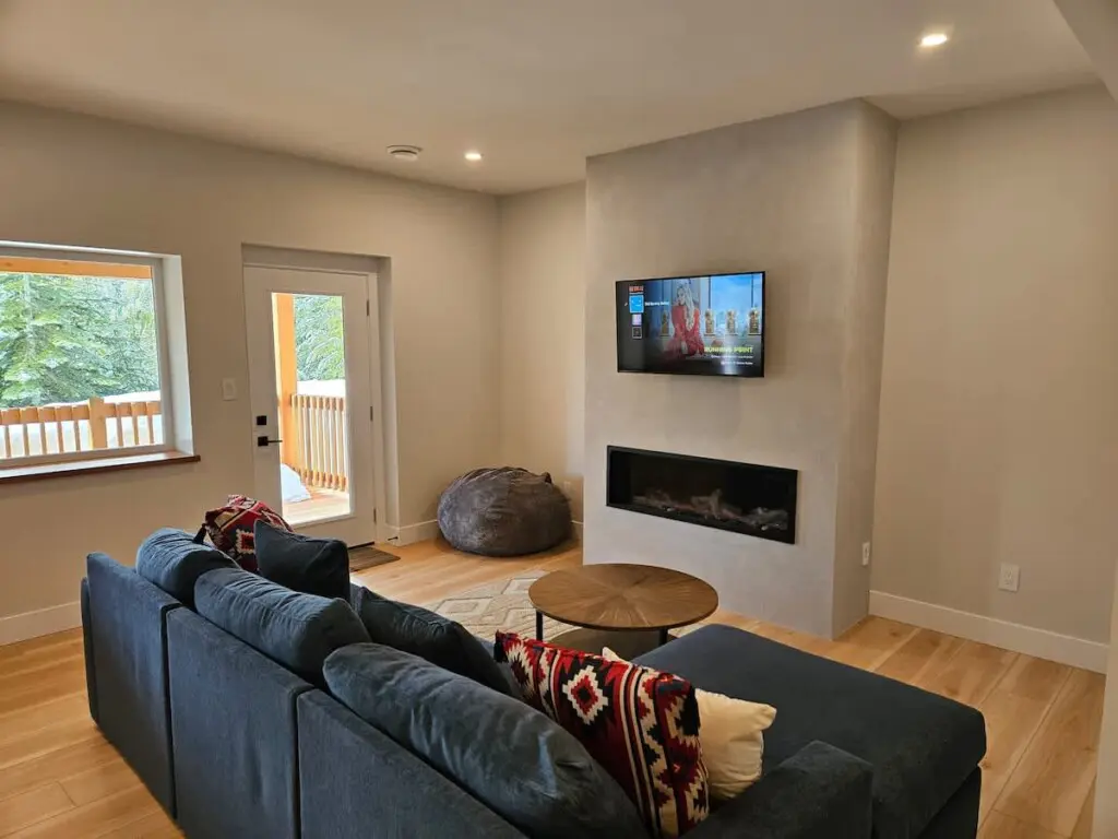 8a24db7b d1aa 4e 2xKz9