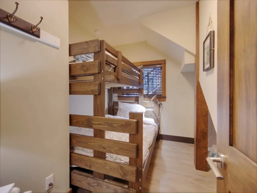 8b421afa d80d 45 gcZlW