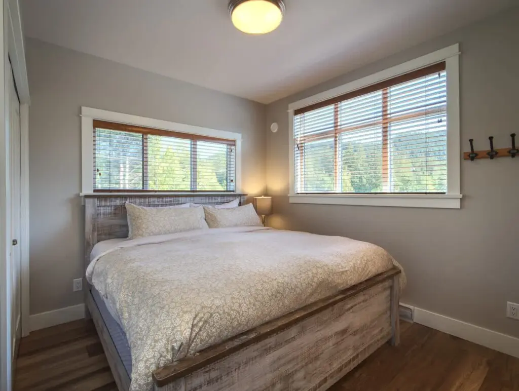 8e797498 3a5c 40 srR0m