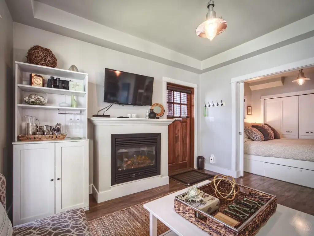 90c7984b 7776 41 TmTLn