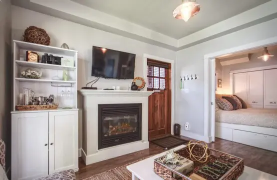 90c7984b 7776 41 TmTLn