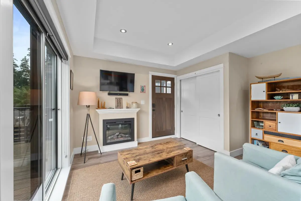 95f98a57 b2f4 4a m3lAd