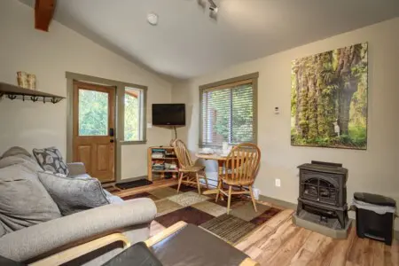 971cec69 9510 44 akHej