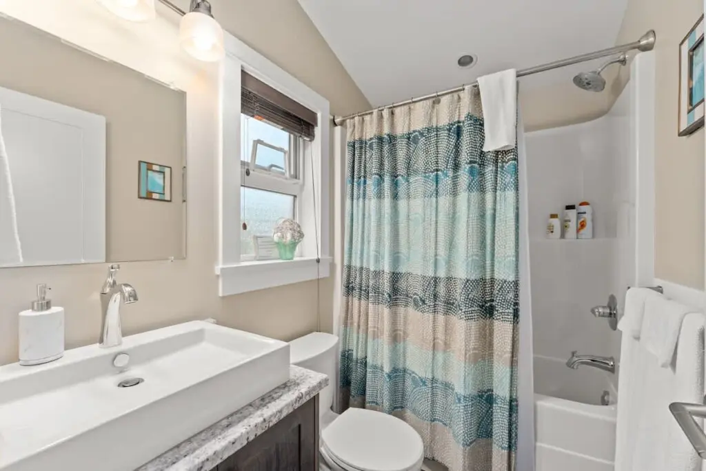 999e51b9 ccf3 4f AOUYp