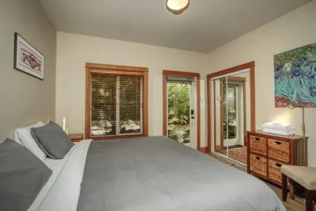 9ac07ca7 a4a7 41 YnluW