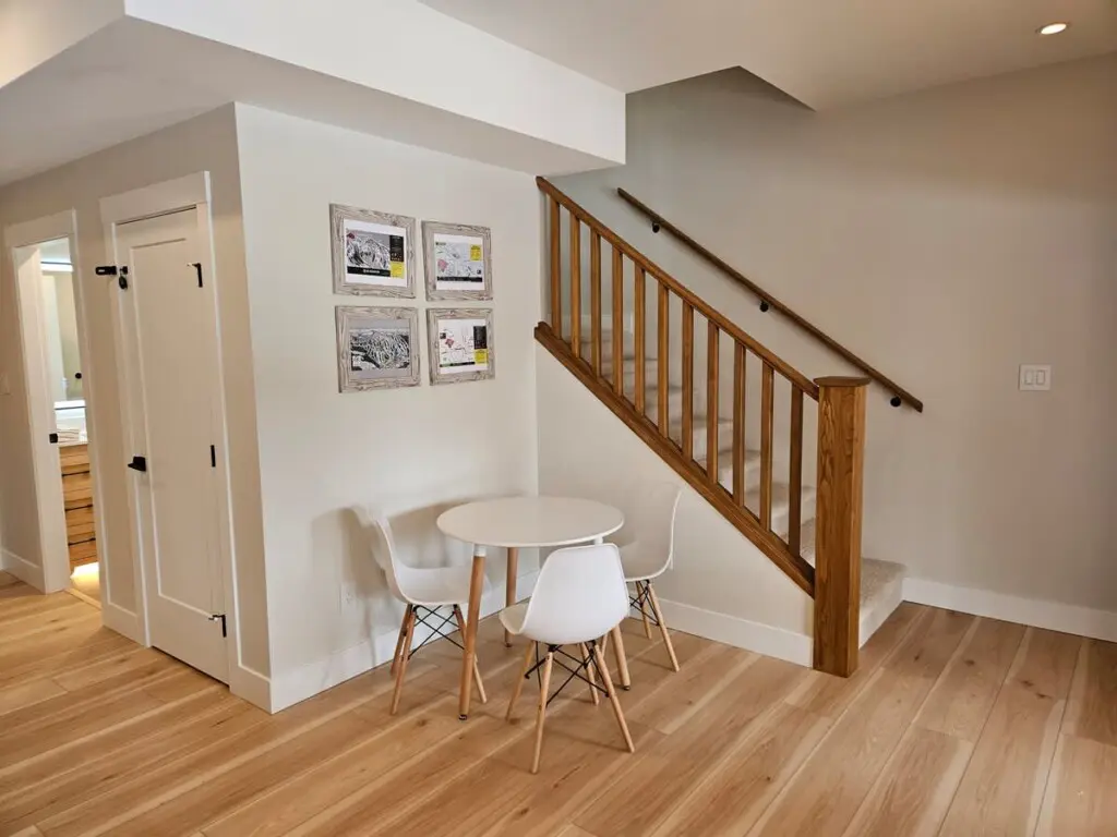 9ed808b2 3369 4f d7aT4