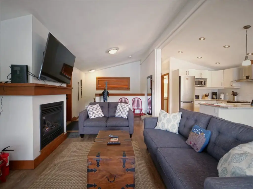 a790d7e3 fd32 4a xC43N