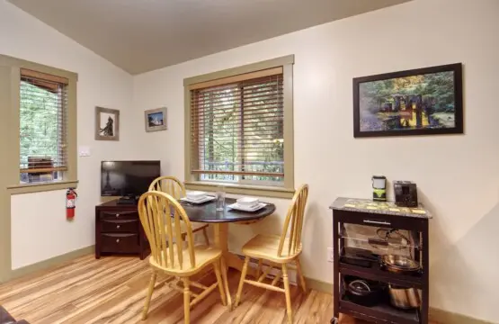 ad3c50d2 8674 4e UYevo