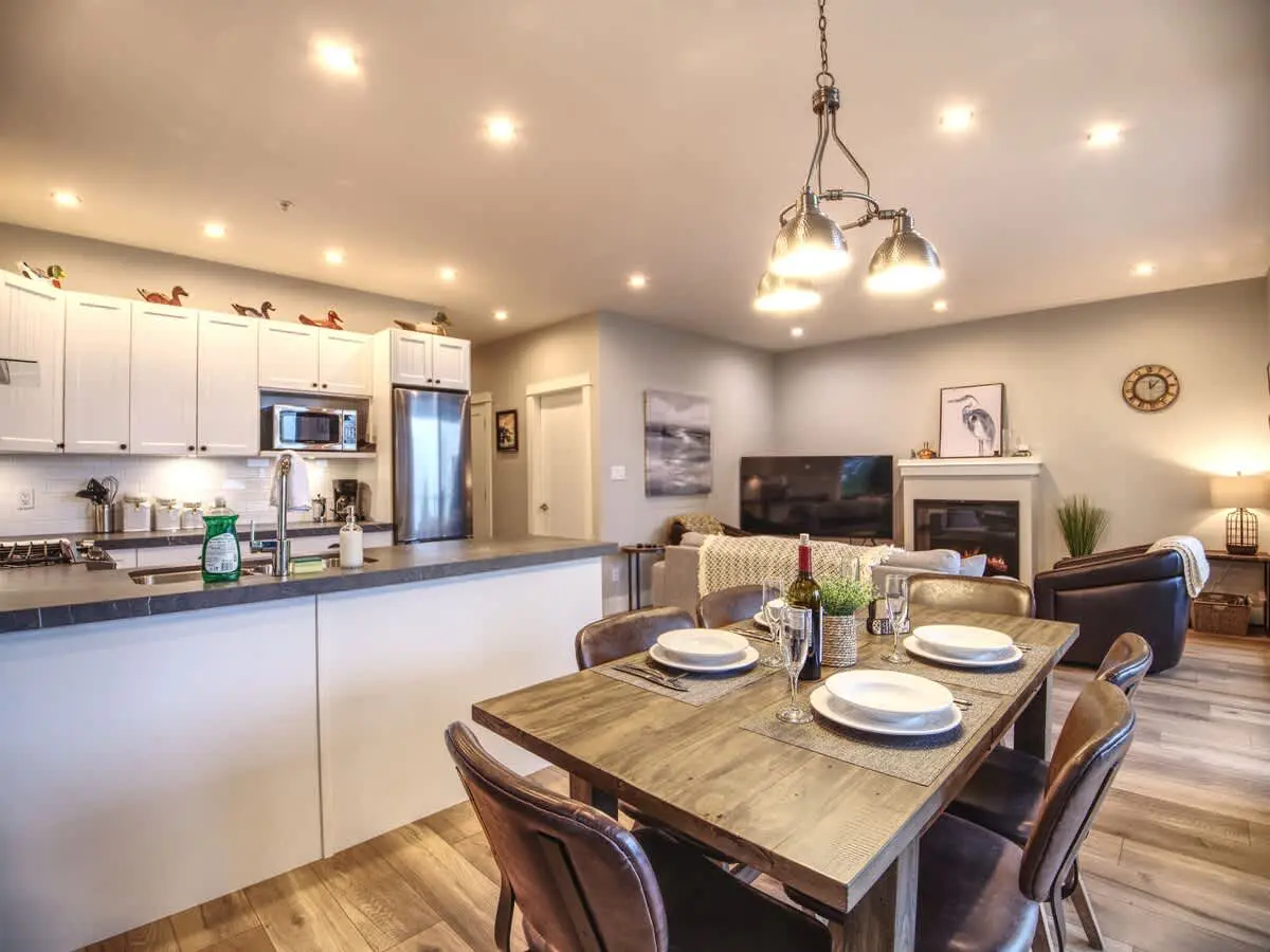 afc52590 8c00 4e 3mMsJ