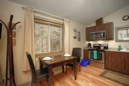 anly8s6tw25zng3j3mpf