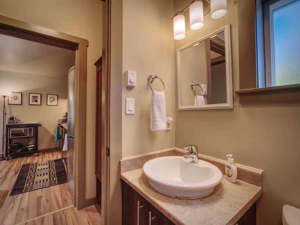 b2255e5d c1e8 40 jtEh1