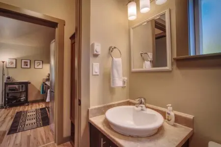 b2255e5d c1e8 40 jtEh1