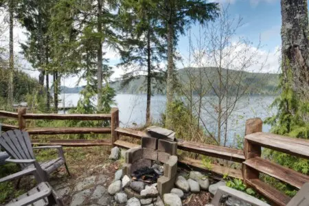 b3a9bf37 04da 4e lUkL3