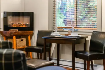 ba3e2816 086f 4a DxW9d