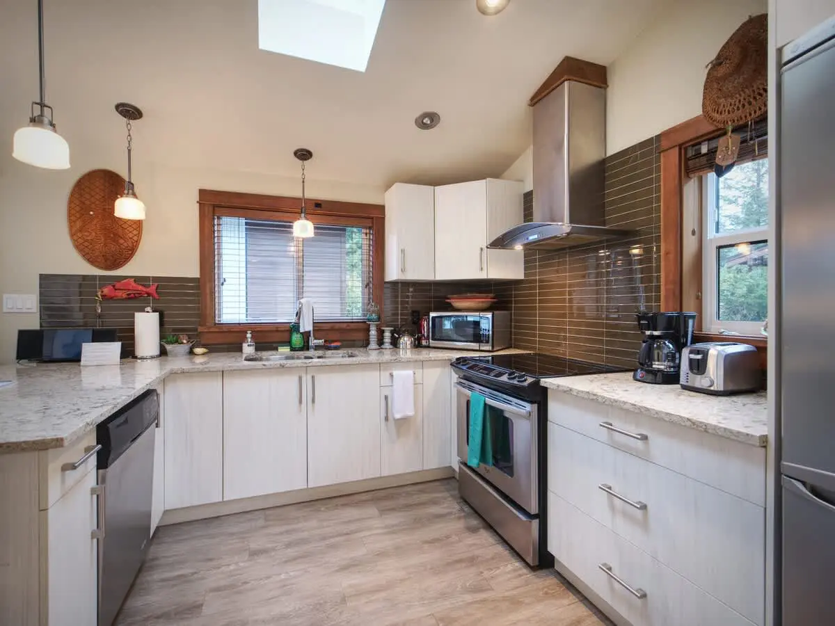 bbd6bf7c 80fd 4a OR8On