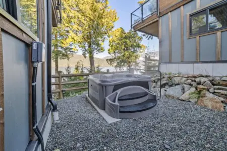 bc222419 3461 43 Bu4L9