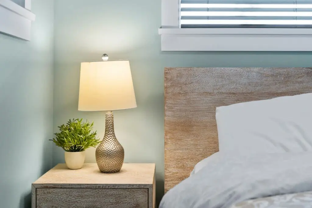 bcc8fb95 52e3 41 TLDrn