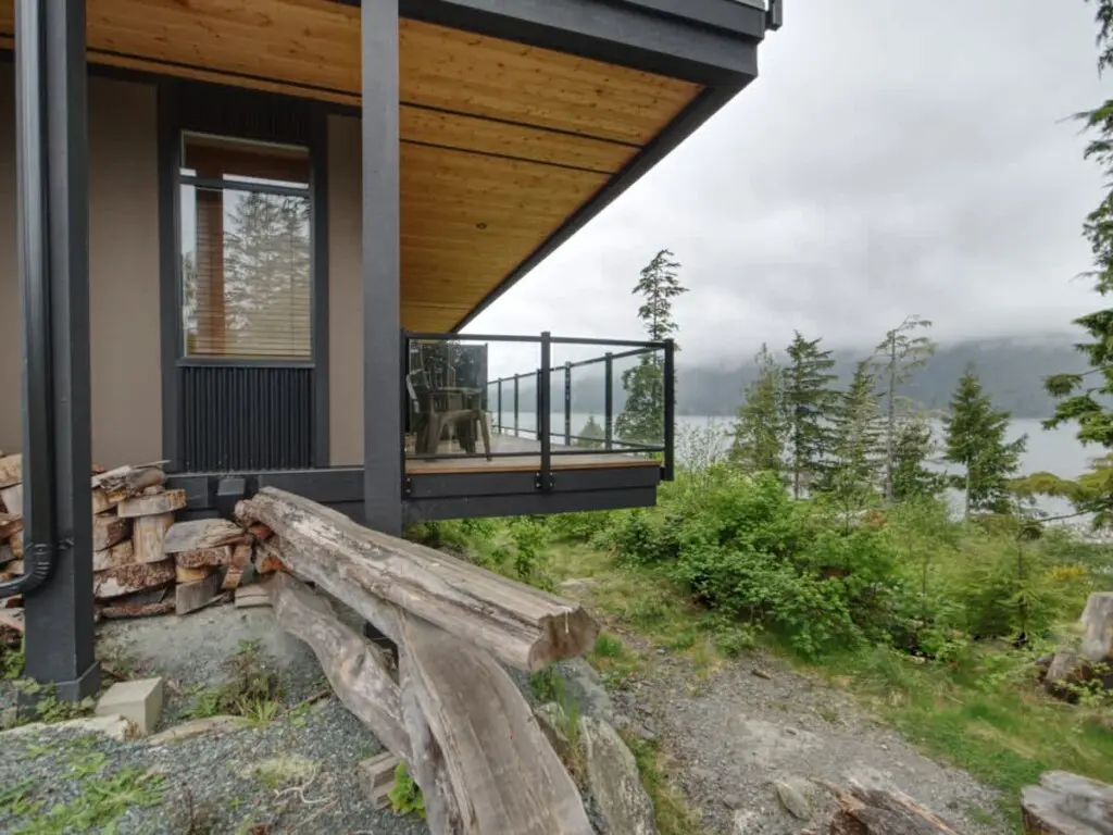 c0b9d589 1fa0 4f bfhUn