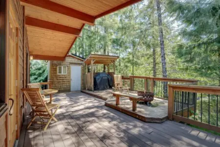 c515e8dd 552c 46 hvGQK