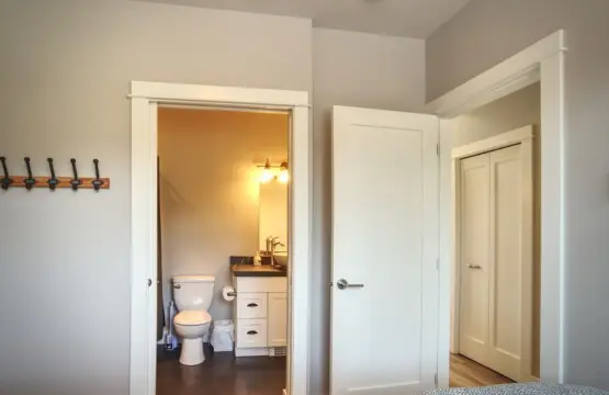 c816e142 4666 46 6Q8nV