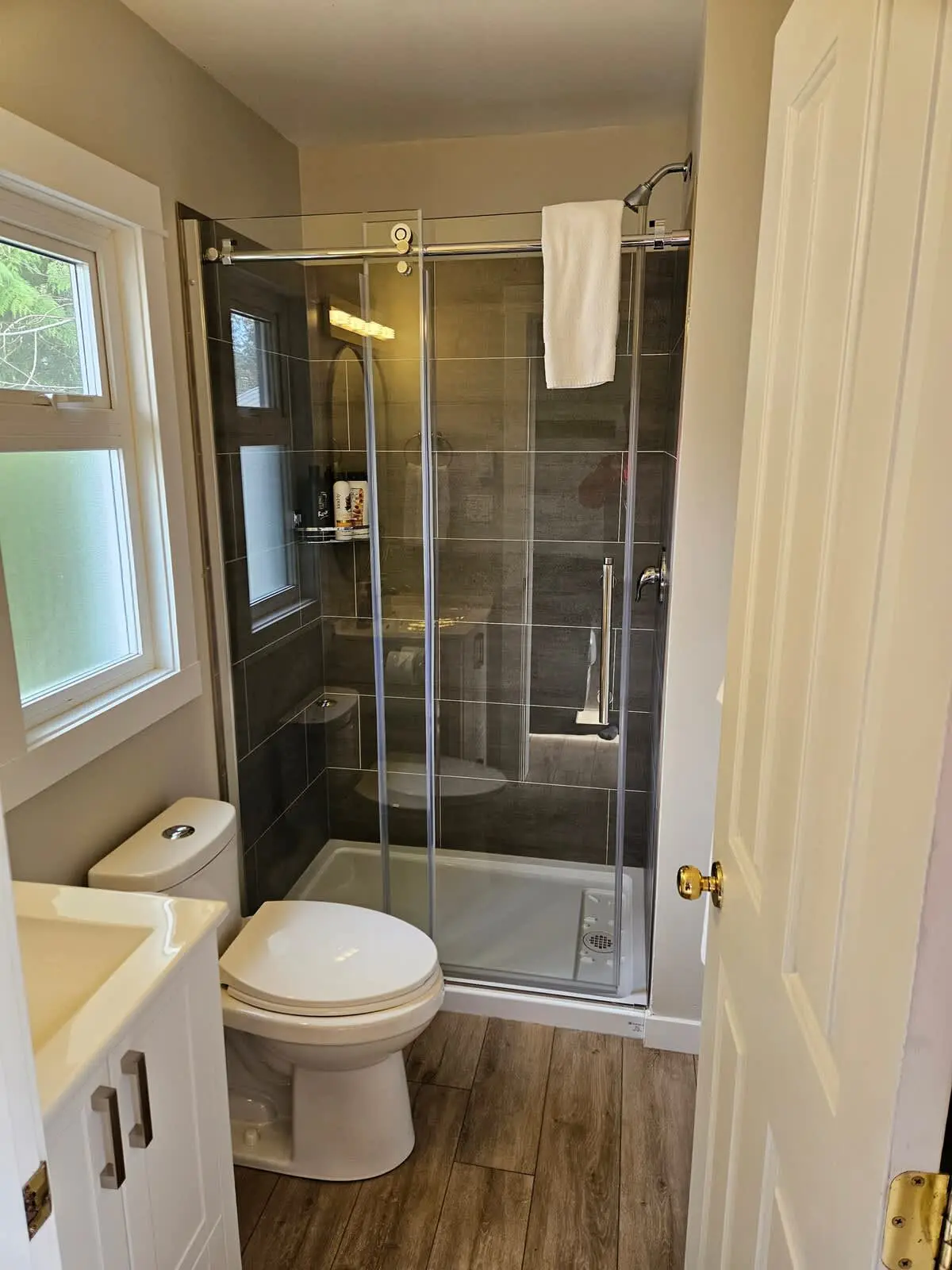 cb223a64 50ff 44 jrHFV