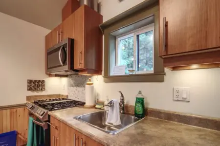 cd8d3eae 2f76 44 p9VhH