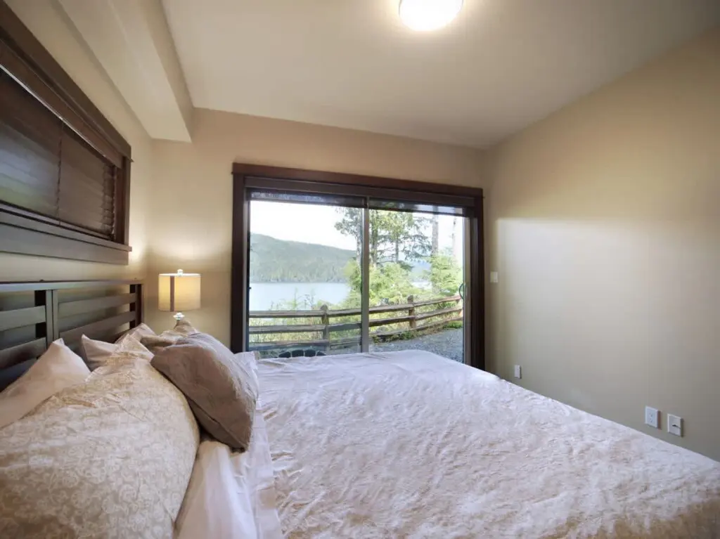 d0e72239 9a63 4b ACO 1