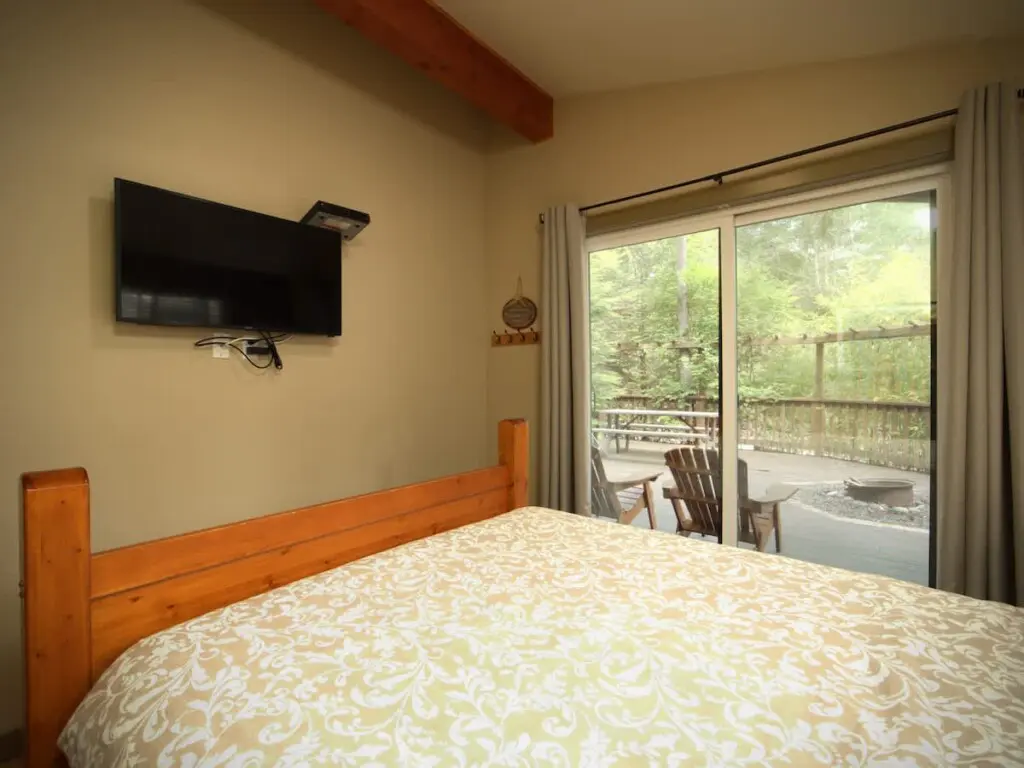 d3c73118 250c 4c bS81