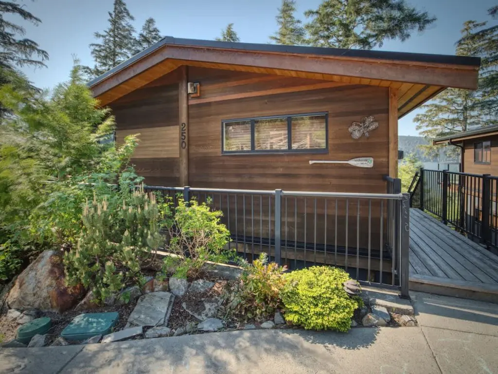 dc437cf3 0149 4a qncCd