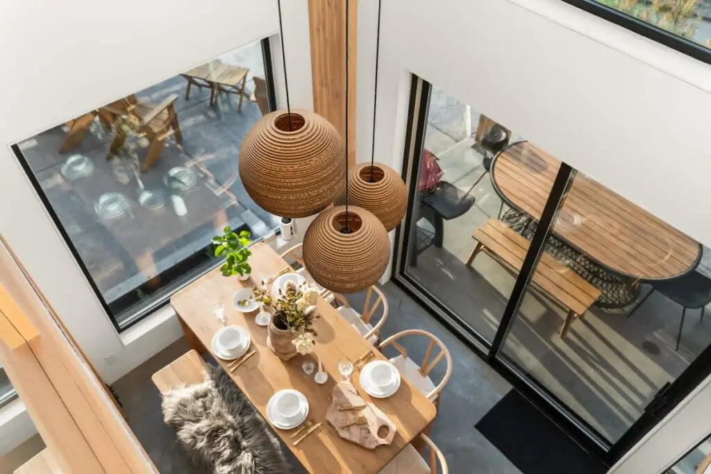 dfa77e11 e3bd 49 b67IC