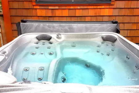 e599d7fa 96b3 43 MQyu7