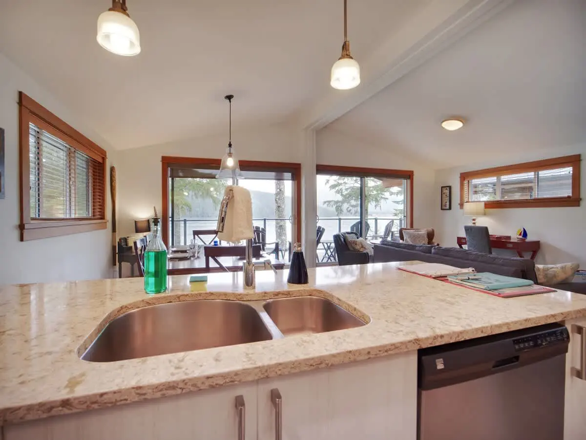 e7382ffa 7185 40 UZe11