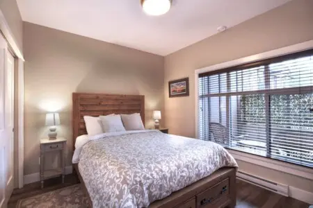 e79c69d6 7953 44 8QPN1