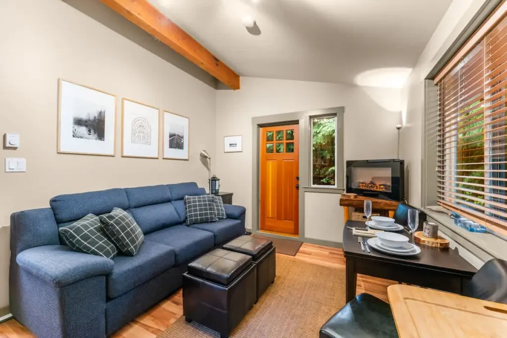 eb3270e8 d847 42 CXUlp