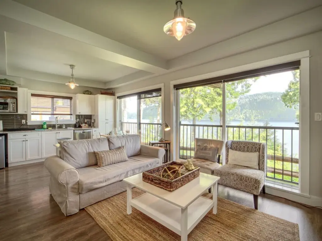 eec40908 6739 47 8w4z2