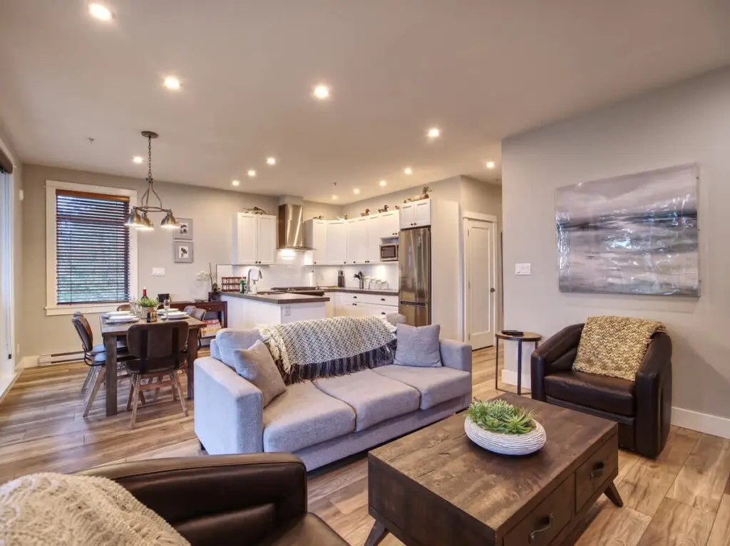 f296af2c 4613 49 kTYtE