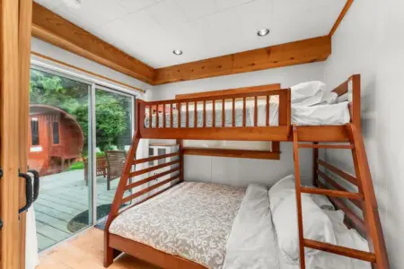 f6473e5a d52c 4b ZlI7a