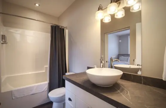 f665e9b6 f41f 4c 6r0q