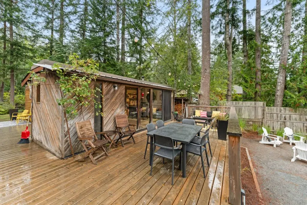 fe047a66 846f 47 JaAkQ