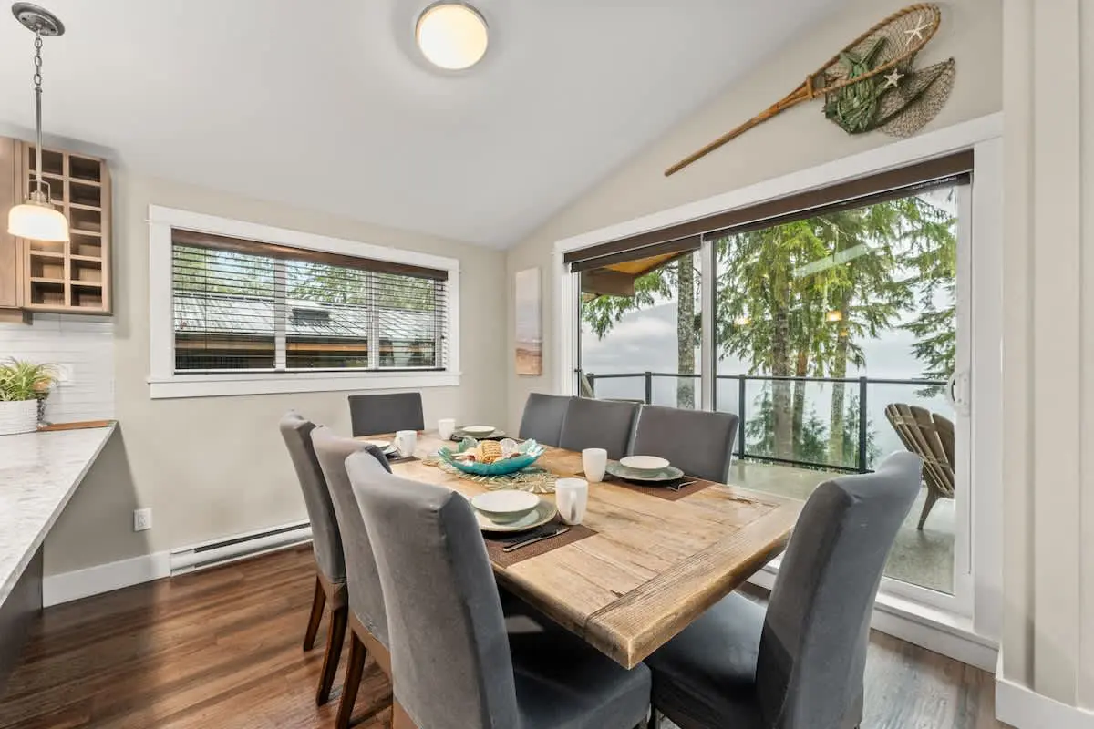 fe493acd b886 44 4LyuF