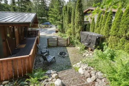 ffa57367 215f 4b sjECJ