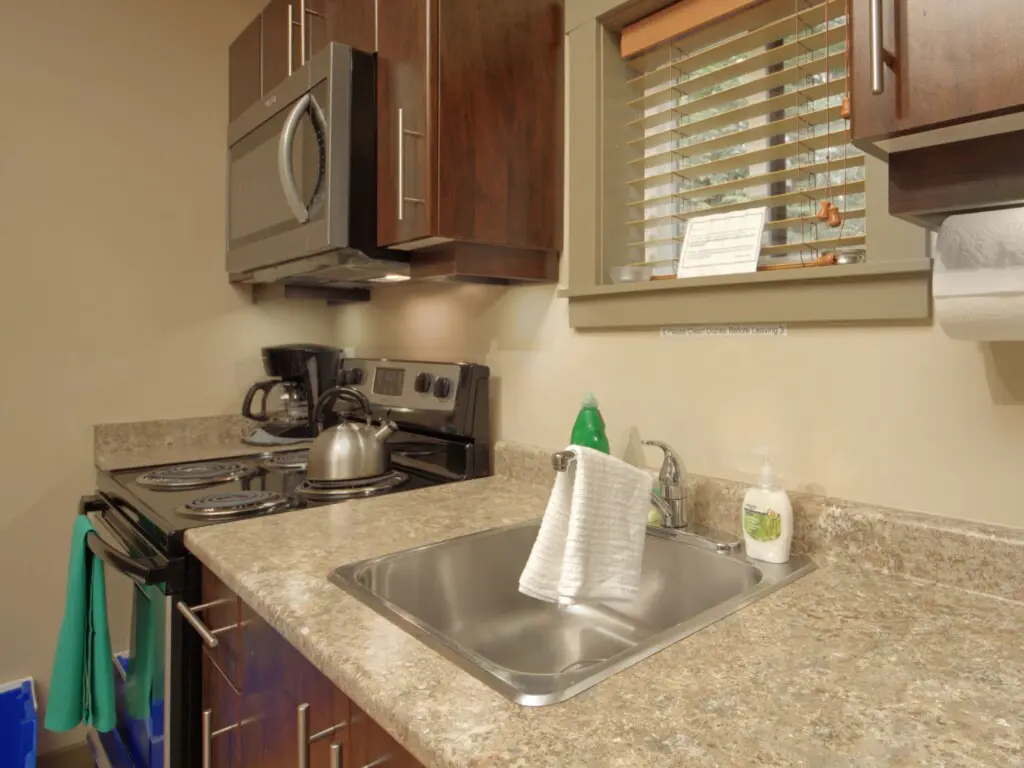 latkqmjjcnfio7nnzhrg