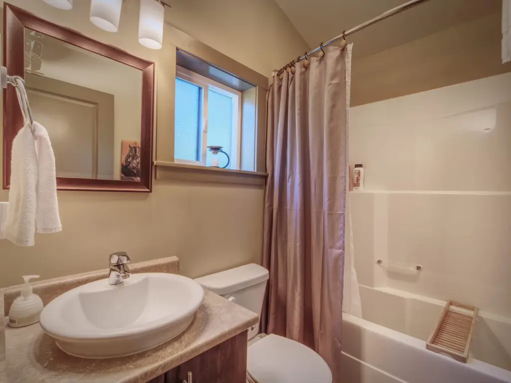 n0hhhe3bhqm8uybahosr