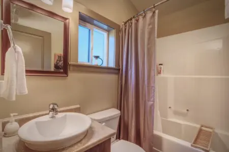 n0hhhe3bhqm8uybahosr