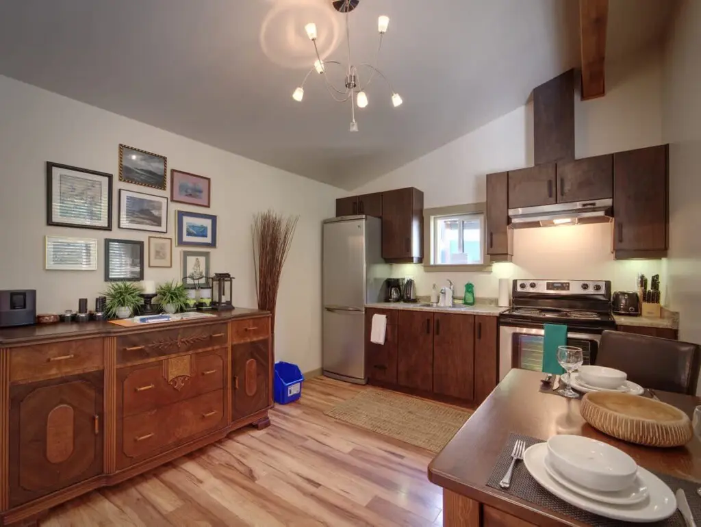 c38c9e33 09cc 4e ejhSo