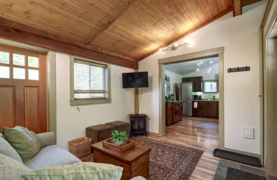 faf923f6 77ca 43 BSB5a