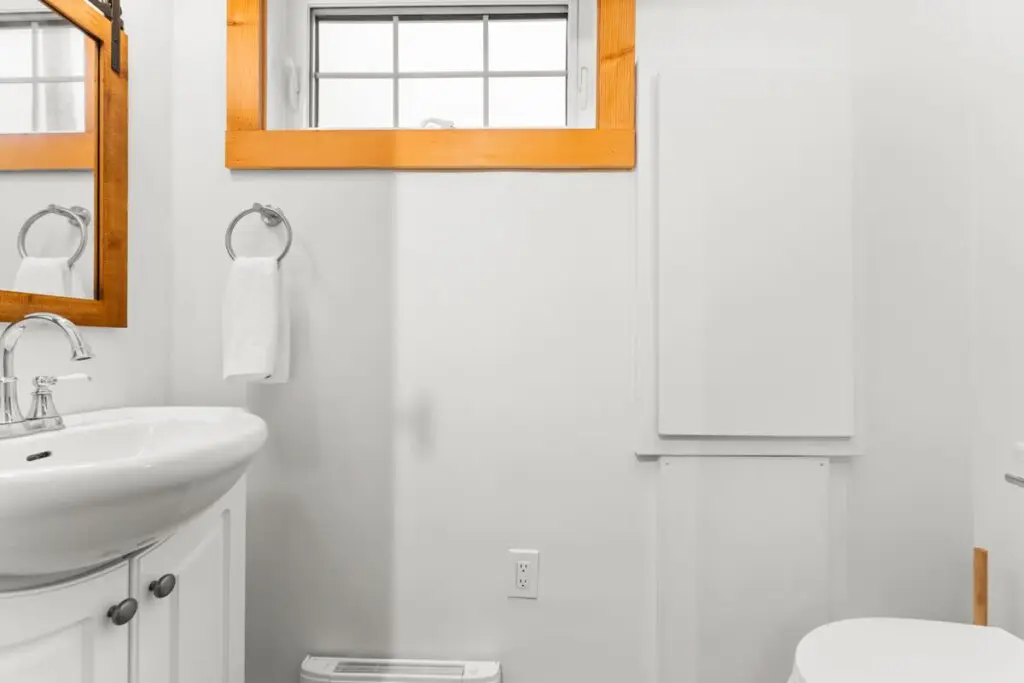 0216d695 3415 4f C1BKK