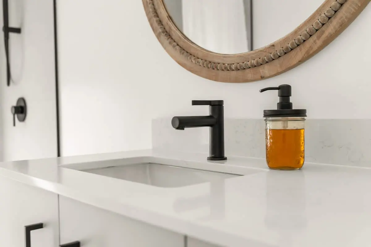 1d850156 c810 44 yUzsV