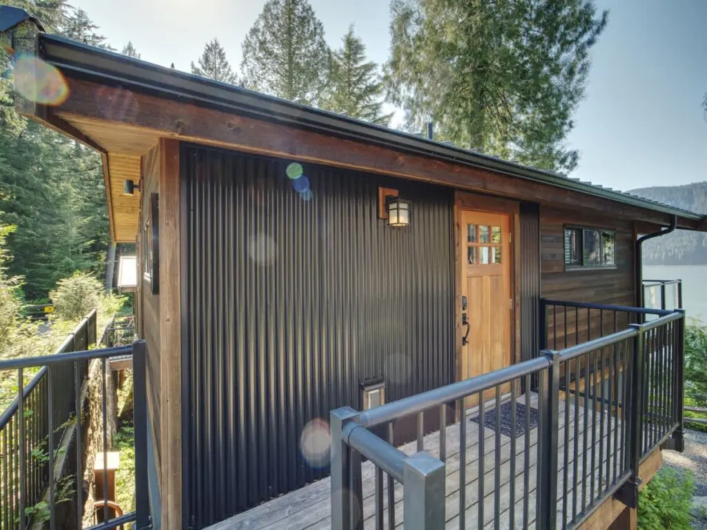 87359b51 6c7e 48 SMHKL