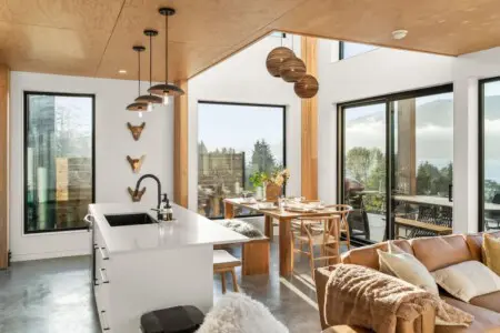 98080cc0 51b0 4b nCfBr